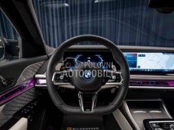 BMW M760e Le xDrive slika 28