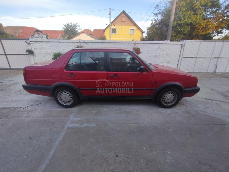 Volkswagen Jetta 1.3 i