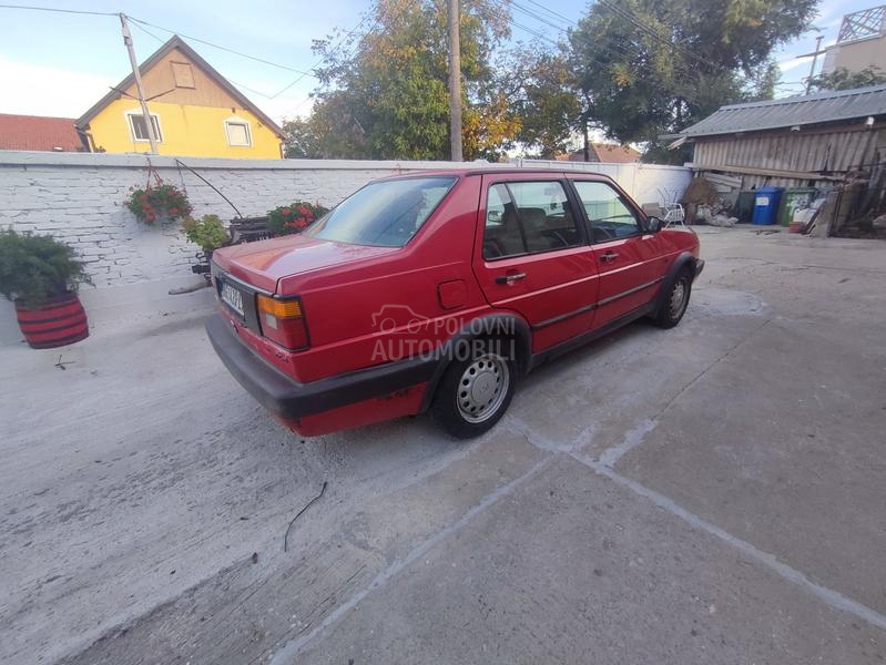 Volkswagen Jetta 1.3 i