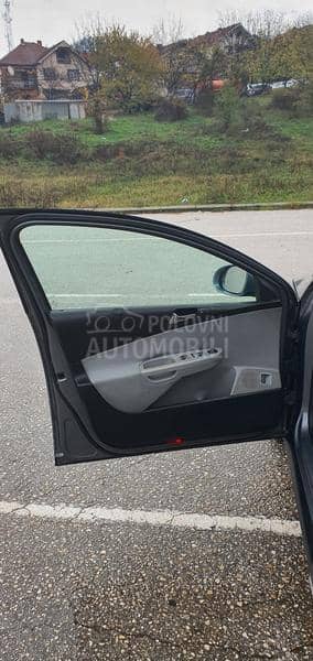 Volkswagen Passat B6 1.9 TDI 77 K W