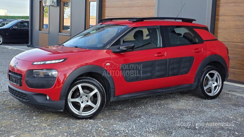 Citroen C4 Cactus 1.2 B AUT Ultra Red