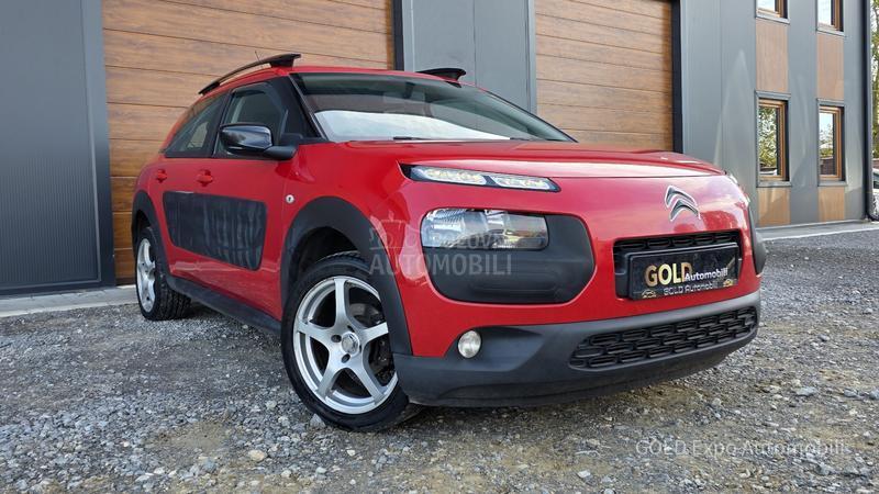 Citroen C4 Cactus 1.2 B AUT Ultra Red
