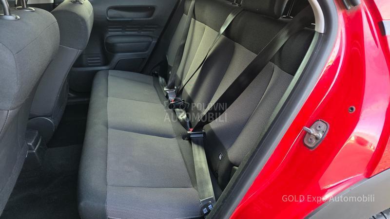 Citroen C4 Cactus 1.2 B AUT Ultra Red