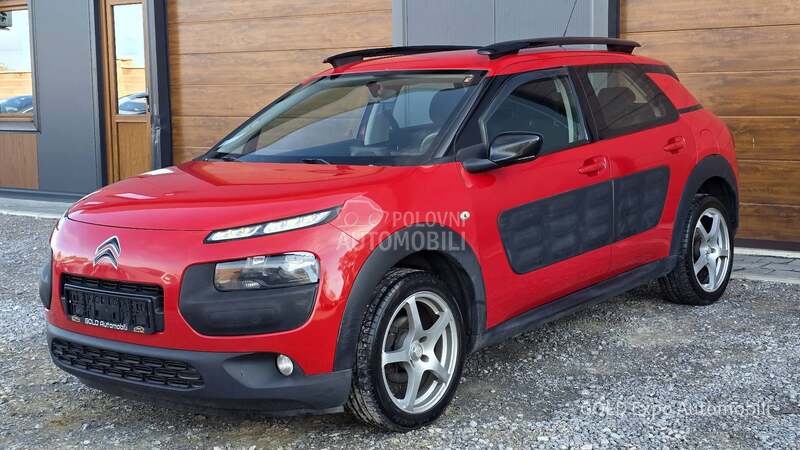 Citroen C4 Cactus 1.2 B AUT Ultra Red