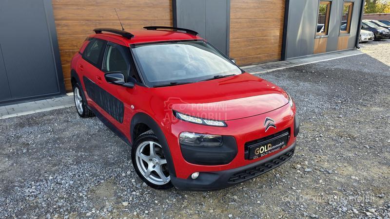 Citroen C4 Cactus 1.2 B AUT Ultra Red