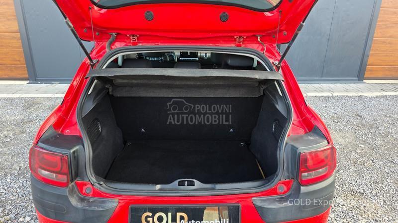 Citroen C4 Cactus 1.2 B AUT Ultra Red