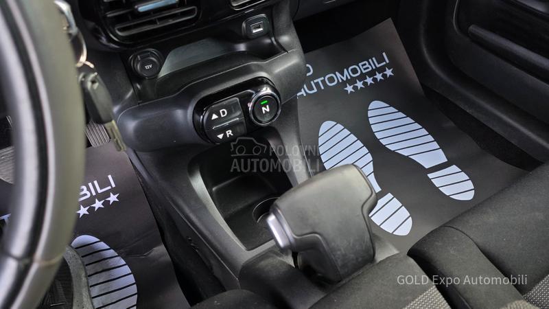 Citroen C4 Cactus 1.2 B AUT Ultra Red