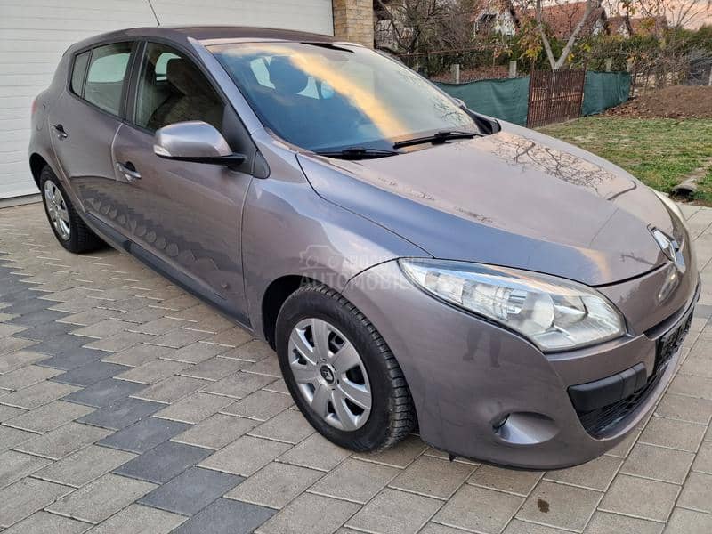 Renault Megane 1.6 16 BERLINE