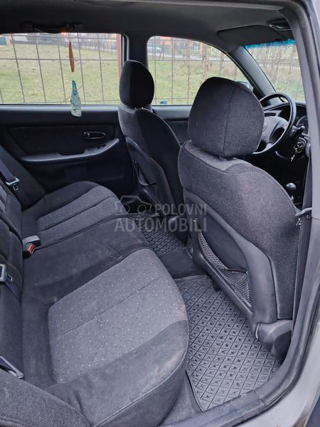 Hyundai Elantra 1.6 GLS