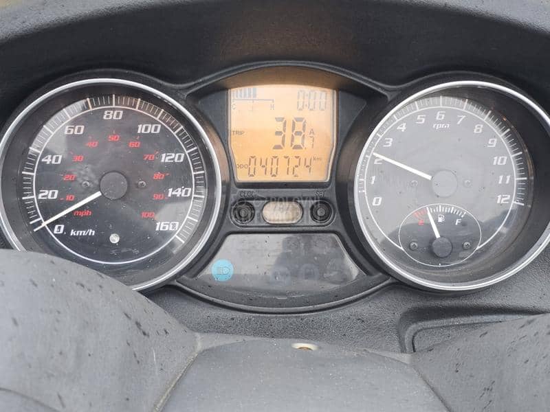 Piaggio mp3 B kategorija