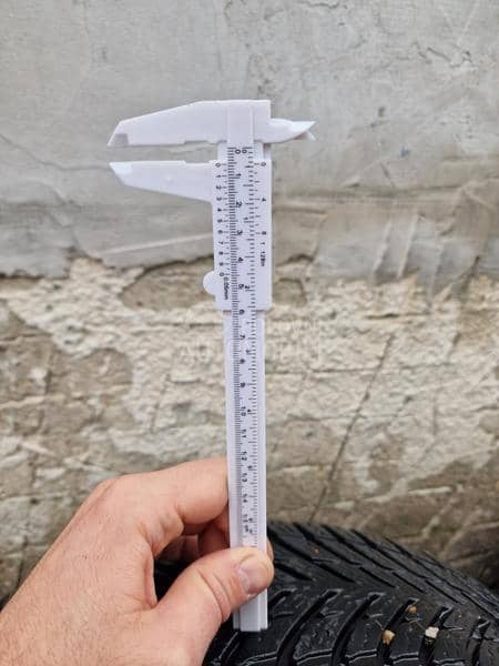 Nokian 185/60 R15 Sve sezone