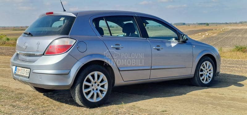Opel Astra H 