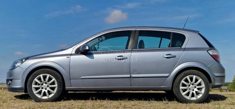 Opel Astra H 