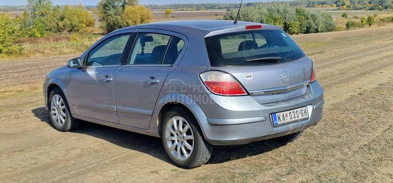 Opel Astra H 