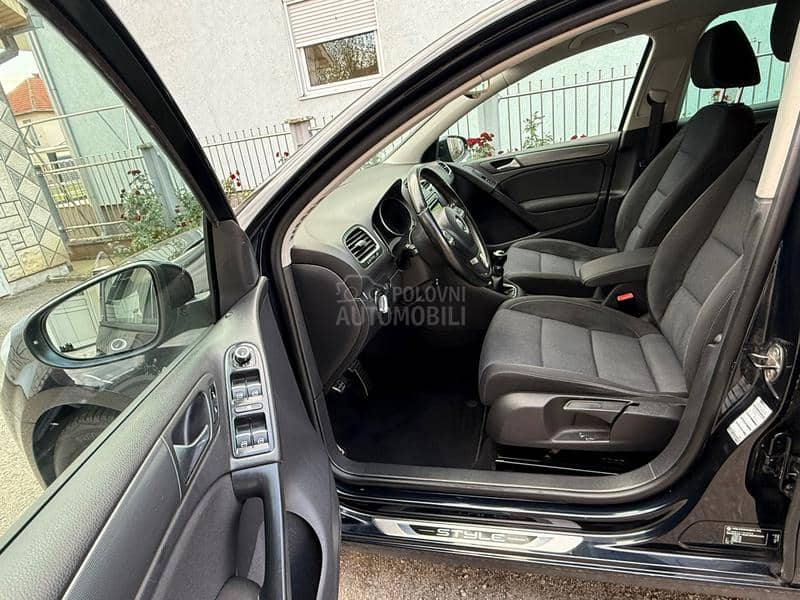 Volkswagen Golf 6 1.2 STYLE CH