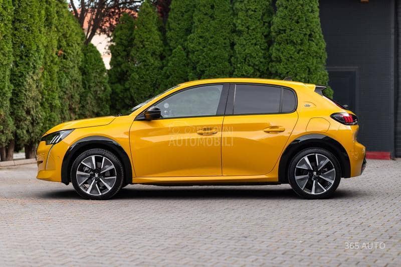 Peugeot 208 GT/360/LED