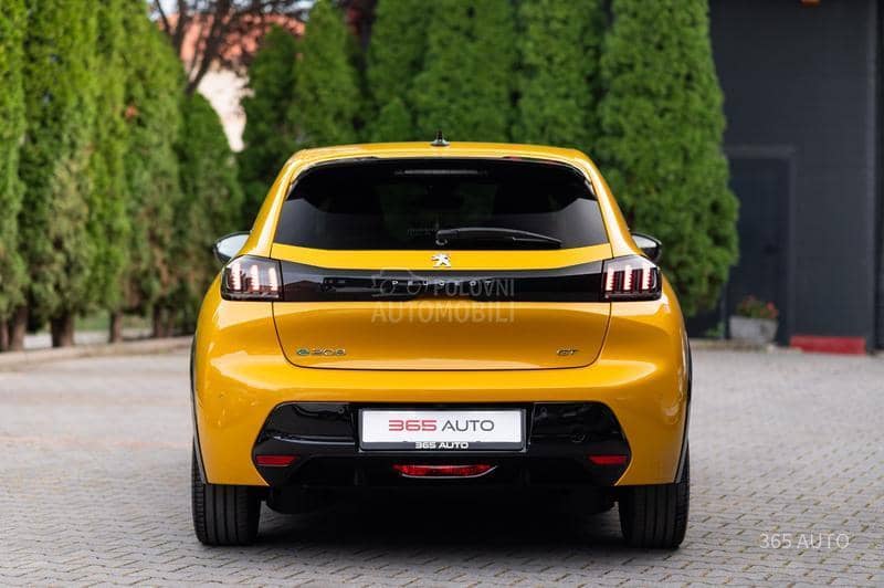 Peugeot 208 GT/360/LED