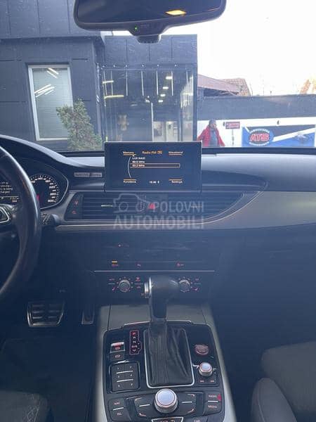 Audi A6 AVANT S LINE Matrix