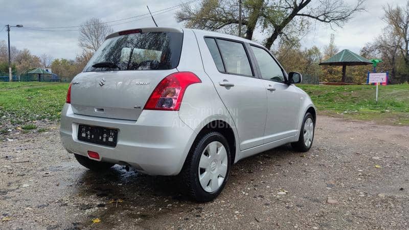 Suzuki Swift 1.3 i 4x4
