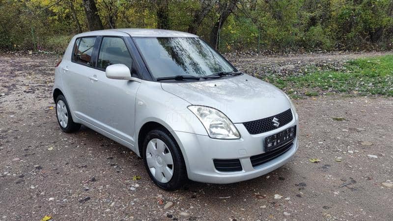 Suzuki Swift 1.3 i 4x4