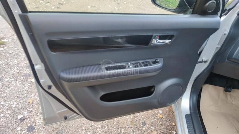 Suzuki Swift 1.3 i 4x4