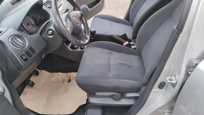 Suzuki Swift 1.3 i 4x4
