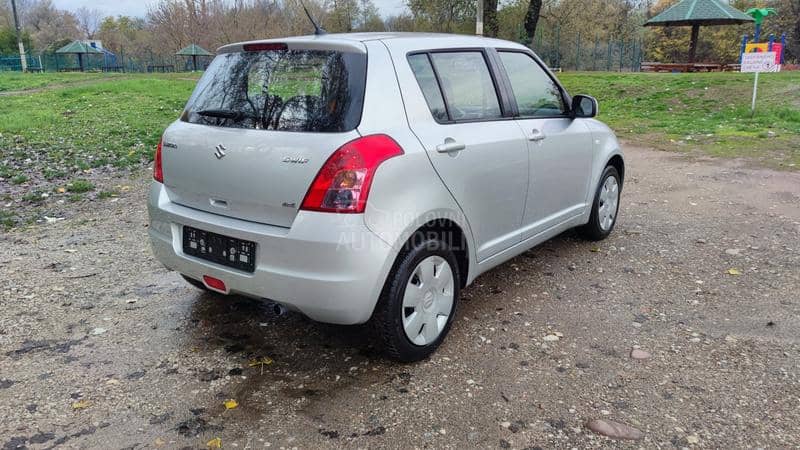 Suzuki Swift 1.3 i 4x4