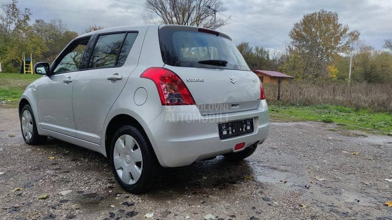 Suzuki Swift 1.3 i 4x4