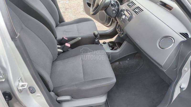 Suzuki Swift 1.3 i 4x4