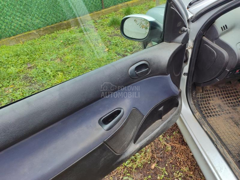 Peugeot 206 1.1