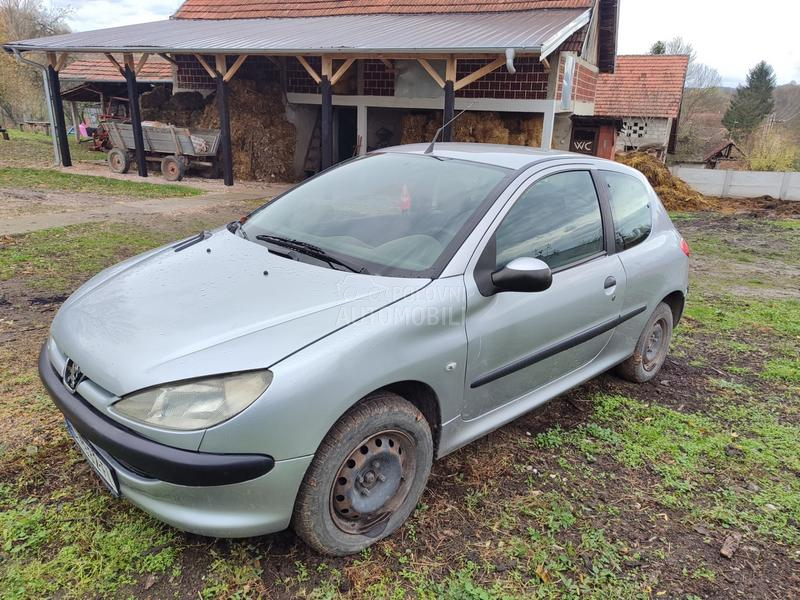 Peugeot 206 1.1