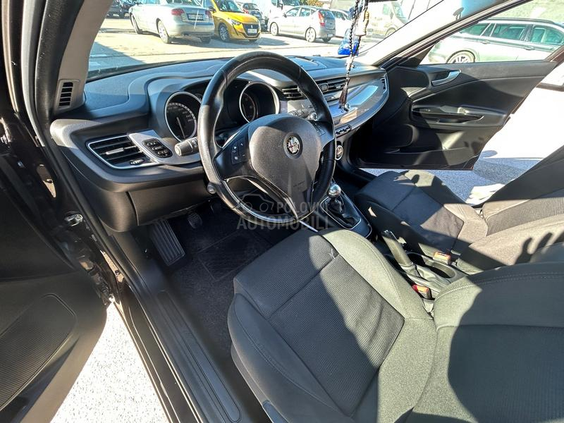 Alfa Romeo Giulietta 
