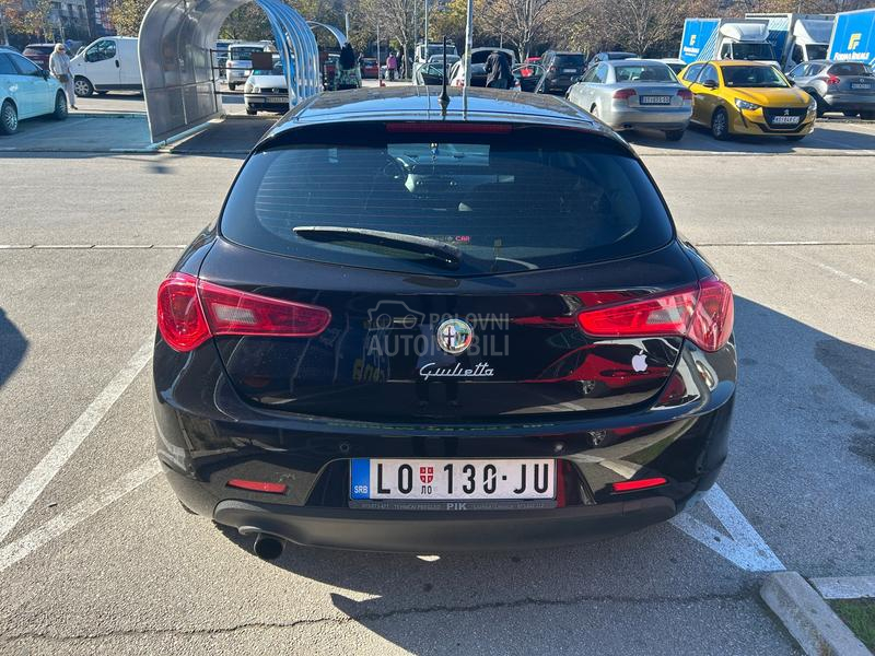 Alfa Romeo Giulietta 