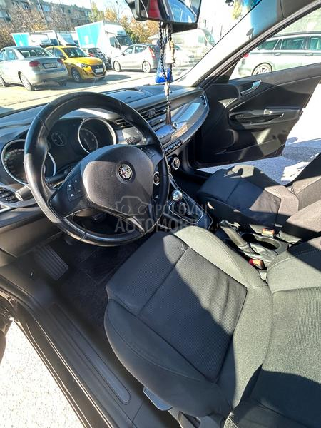 Alfa Romeo Giulietta 