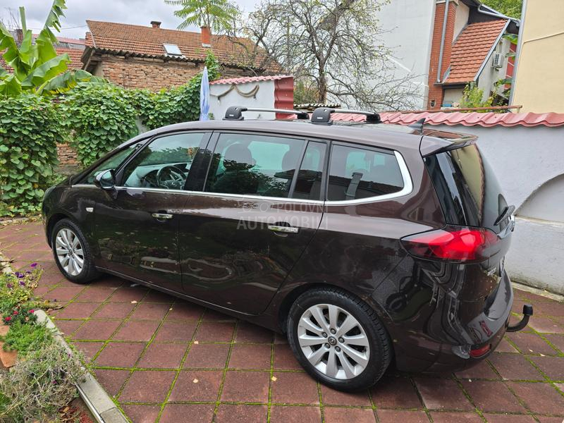 Opel Zafira Tourer 2.0 cdti