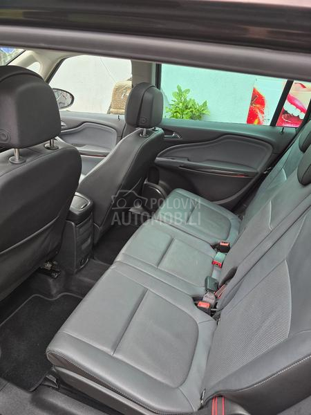 Opel Zafira Tourer 2.0 cdti