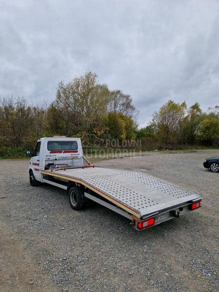 Mercedes Benz Sprinter