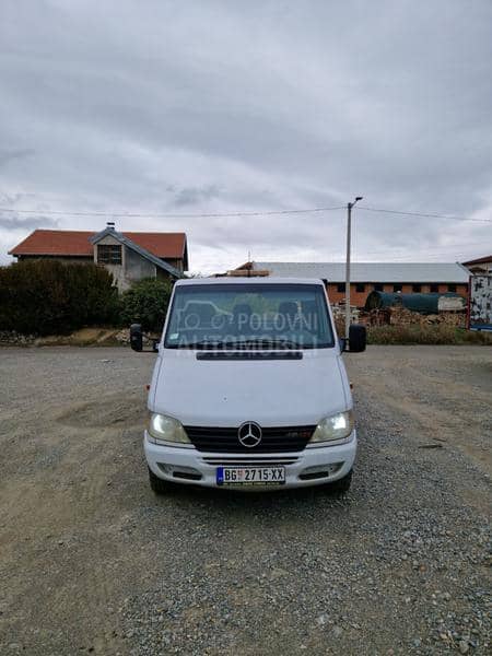 Mercedes Benz Sprinter