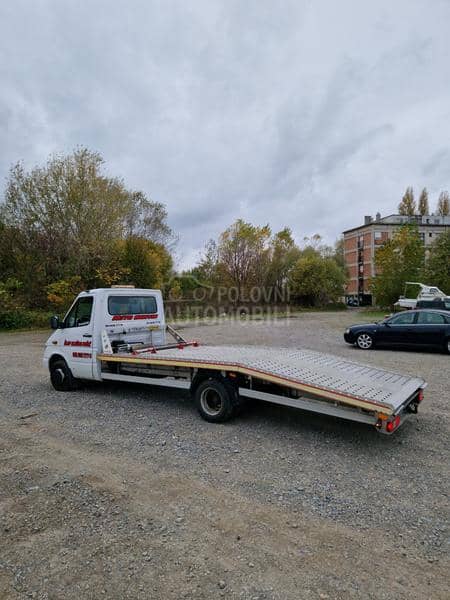 Mercedes Benz Sprinter