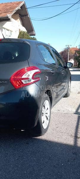 Peugeot 208 1.2
