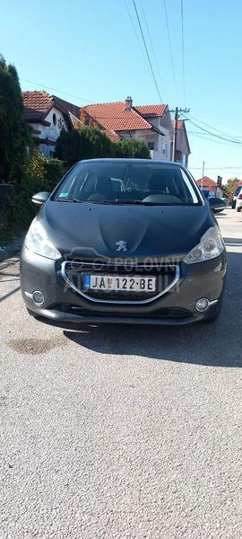 Peugeot 208 1.2