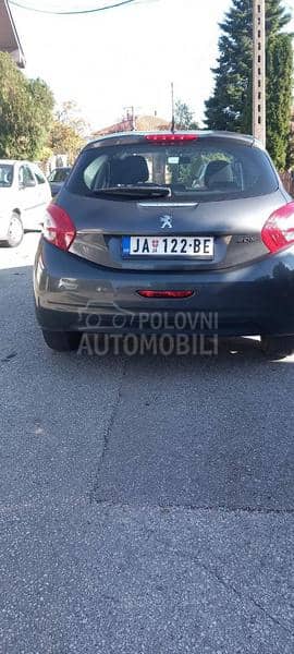 Peugeot 208 1.2