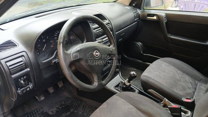Opel Astra H 