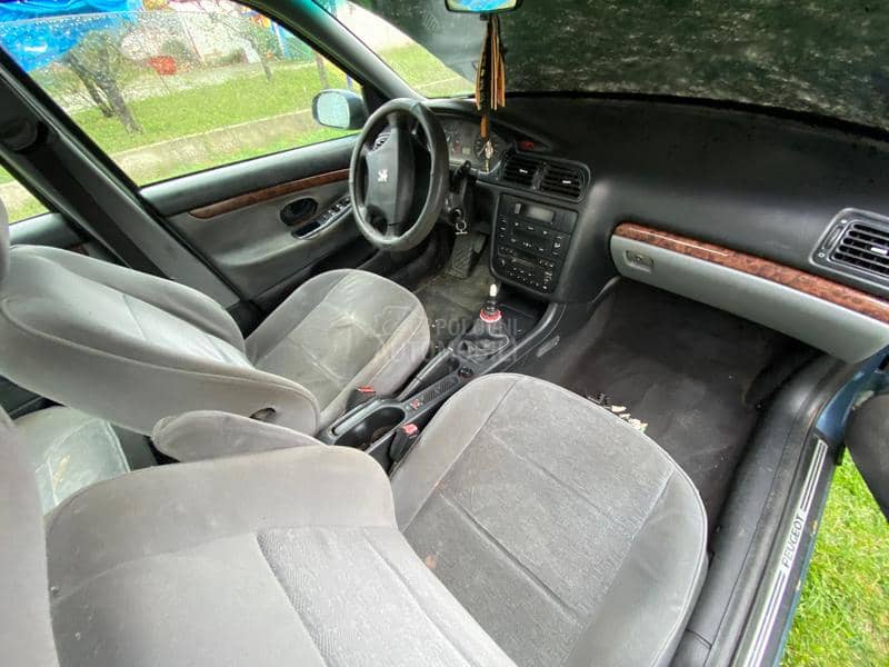Peugeot 406 
