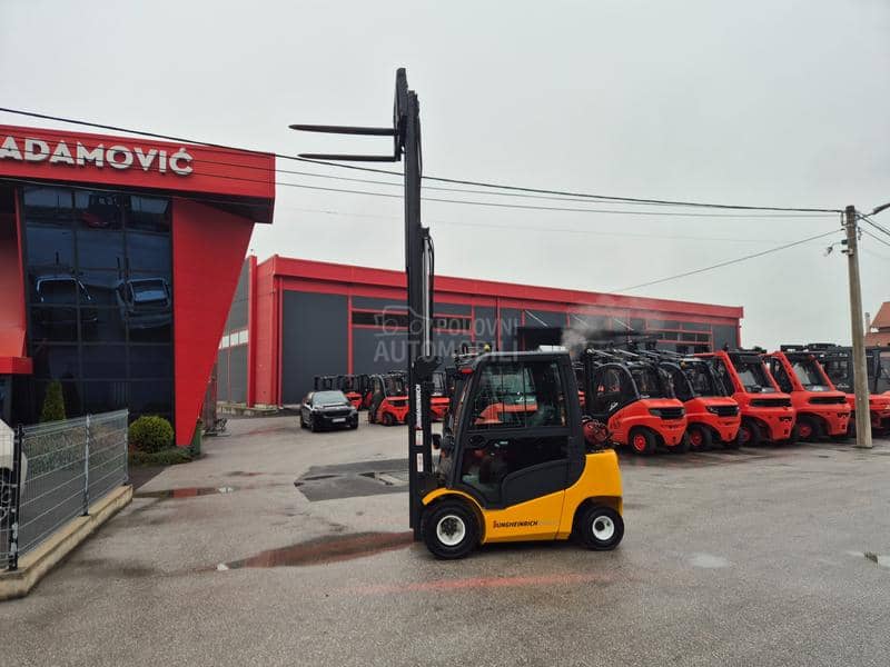 Jungheinrich EFG 425 Triplex