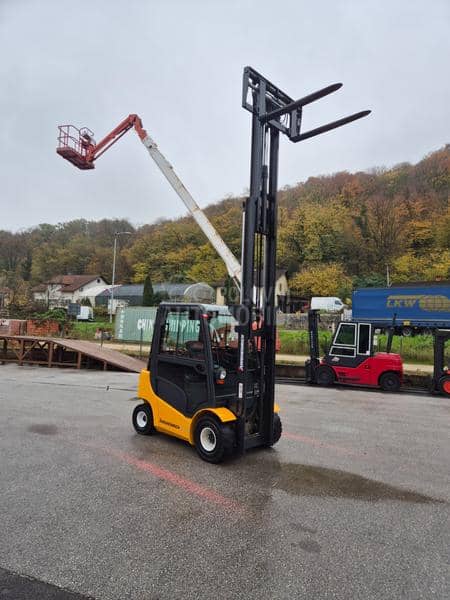 Jungheinrich EFG 425 Triplex