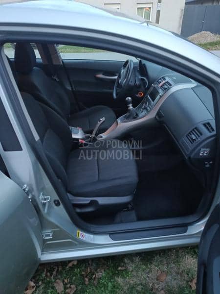 Toyota Auris 2.0.  D-4D