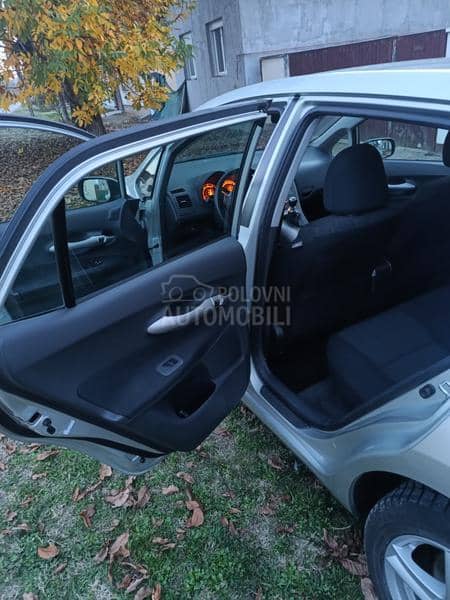 Toyota Auris 2.0.  D-4D