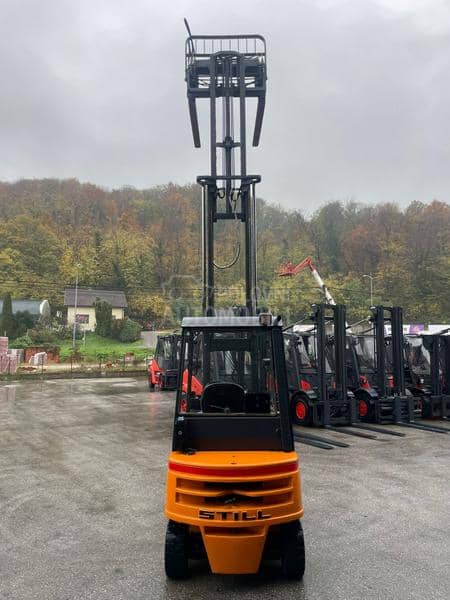 Still 2 tone Triplex