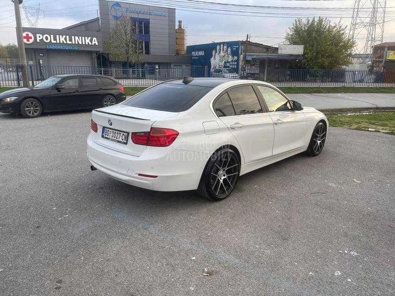 BMW 318 